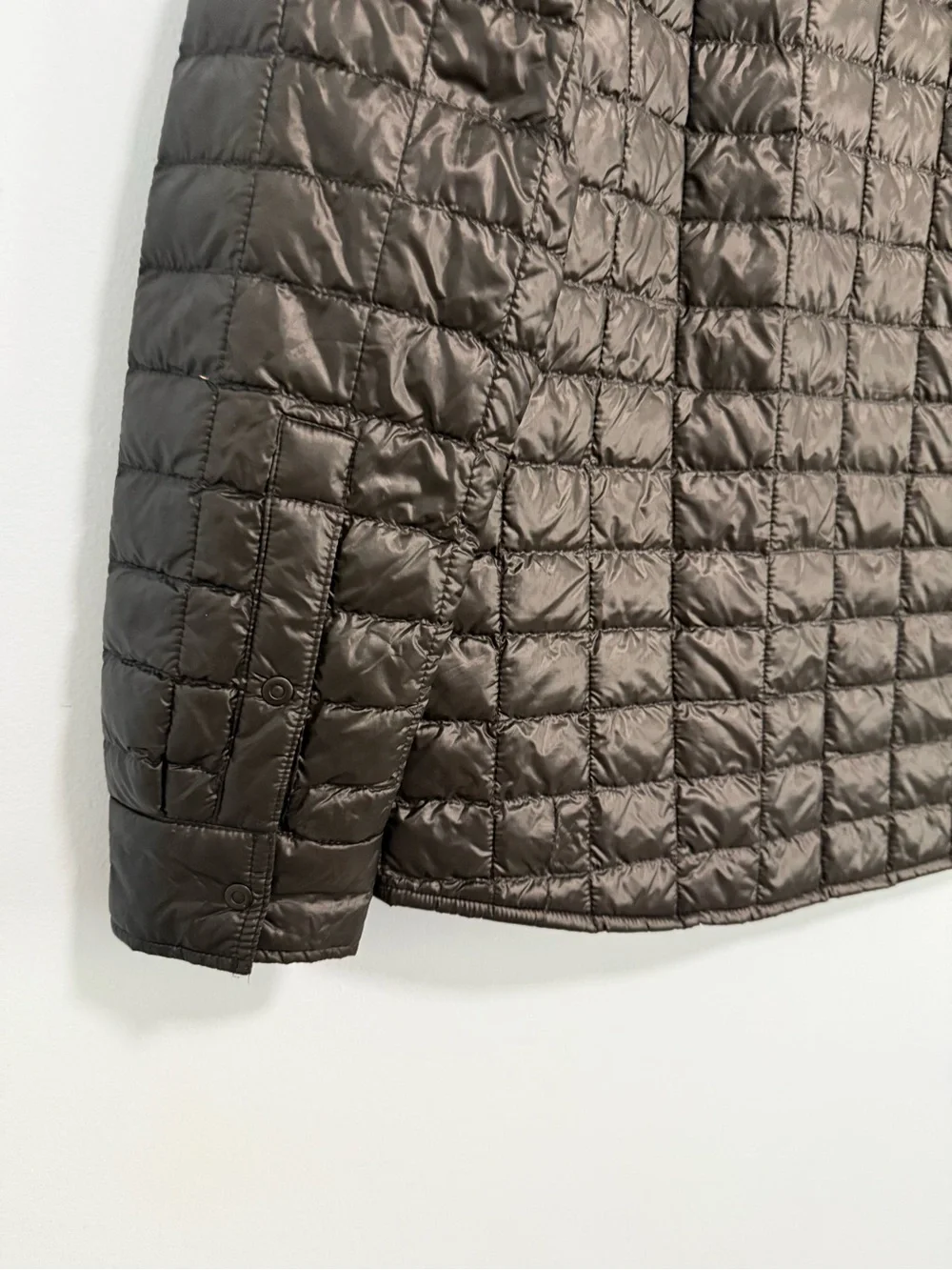 The North Face ThermoBall Shirt Jacket Men’s Size M Black Quilted Insulated Snap